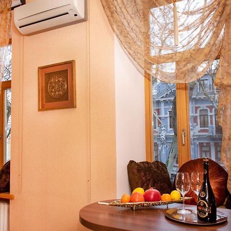 Mini-Hotel In The Very Heart Of Odessa ภายนอก รูปภาพ